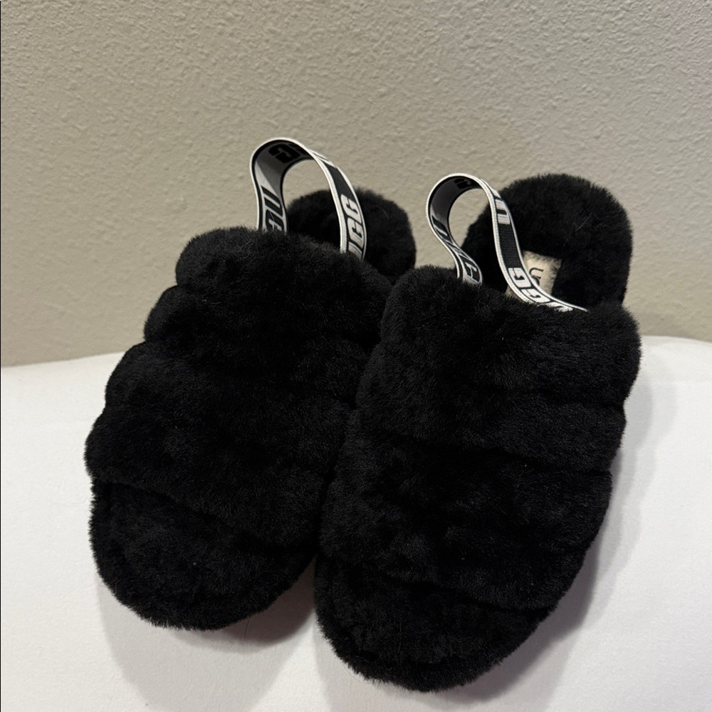 Cozy Black Fuzzy Slippers